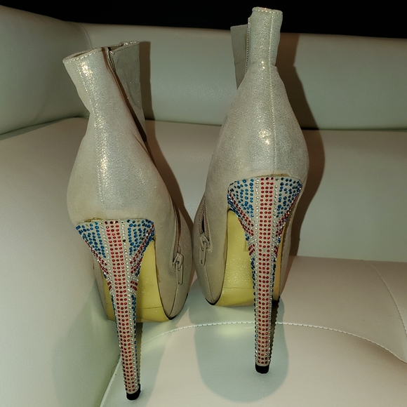 Machi Stiletto Jewel Studded Ankle Platform Bootie - Picture 4 of 7